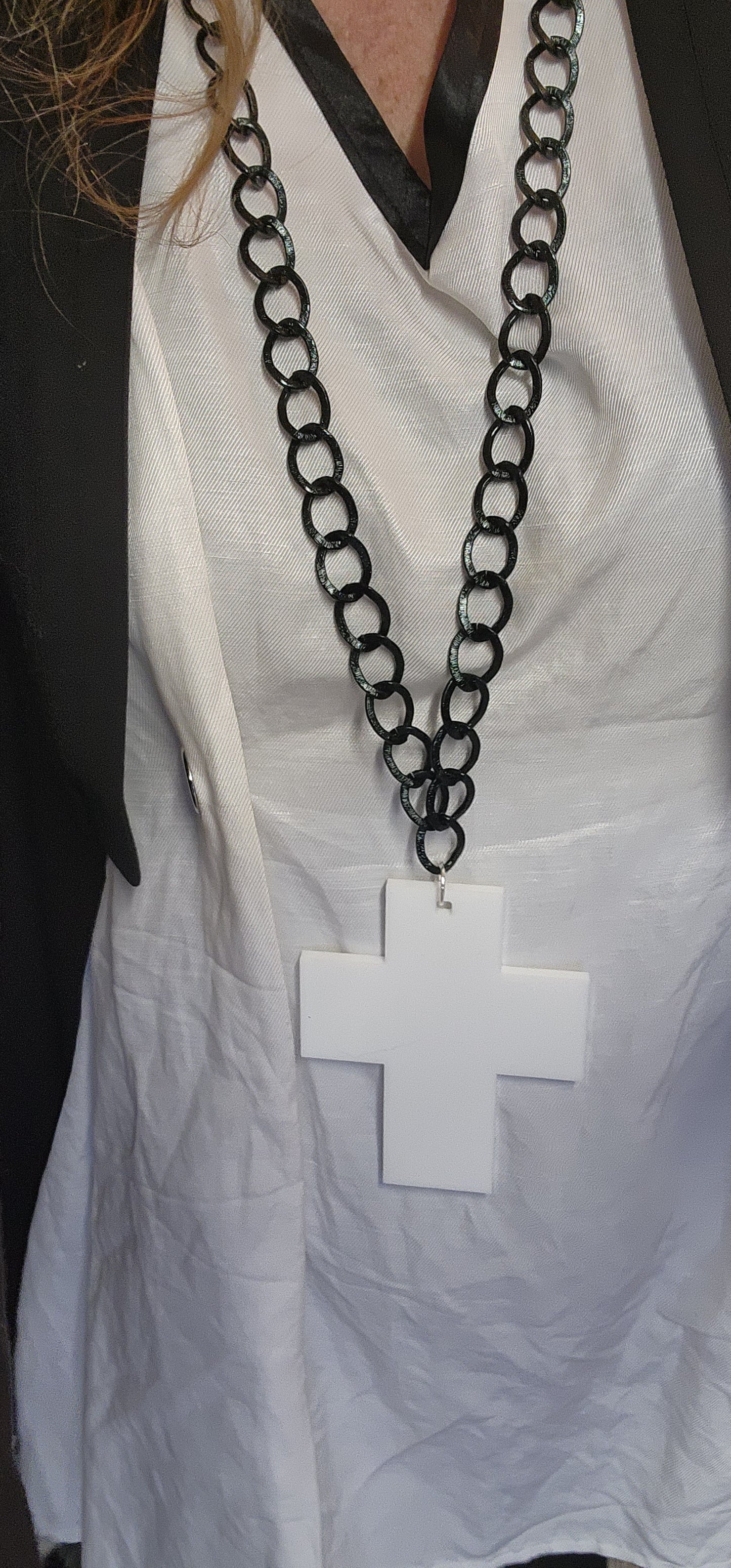 Chained Chunky Short Cross Statement Necklace