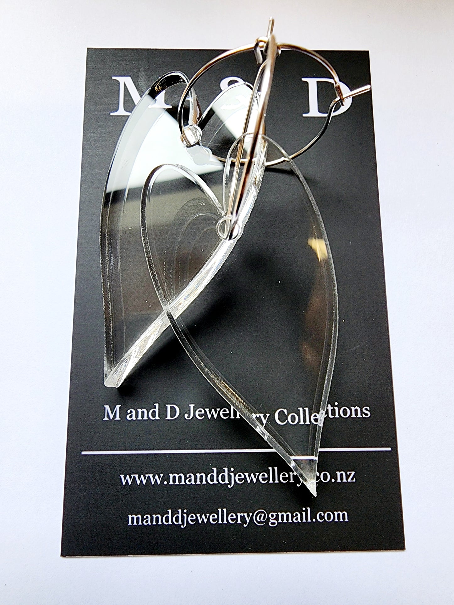 Hooped Solid Heart Earrings 6mm