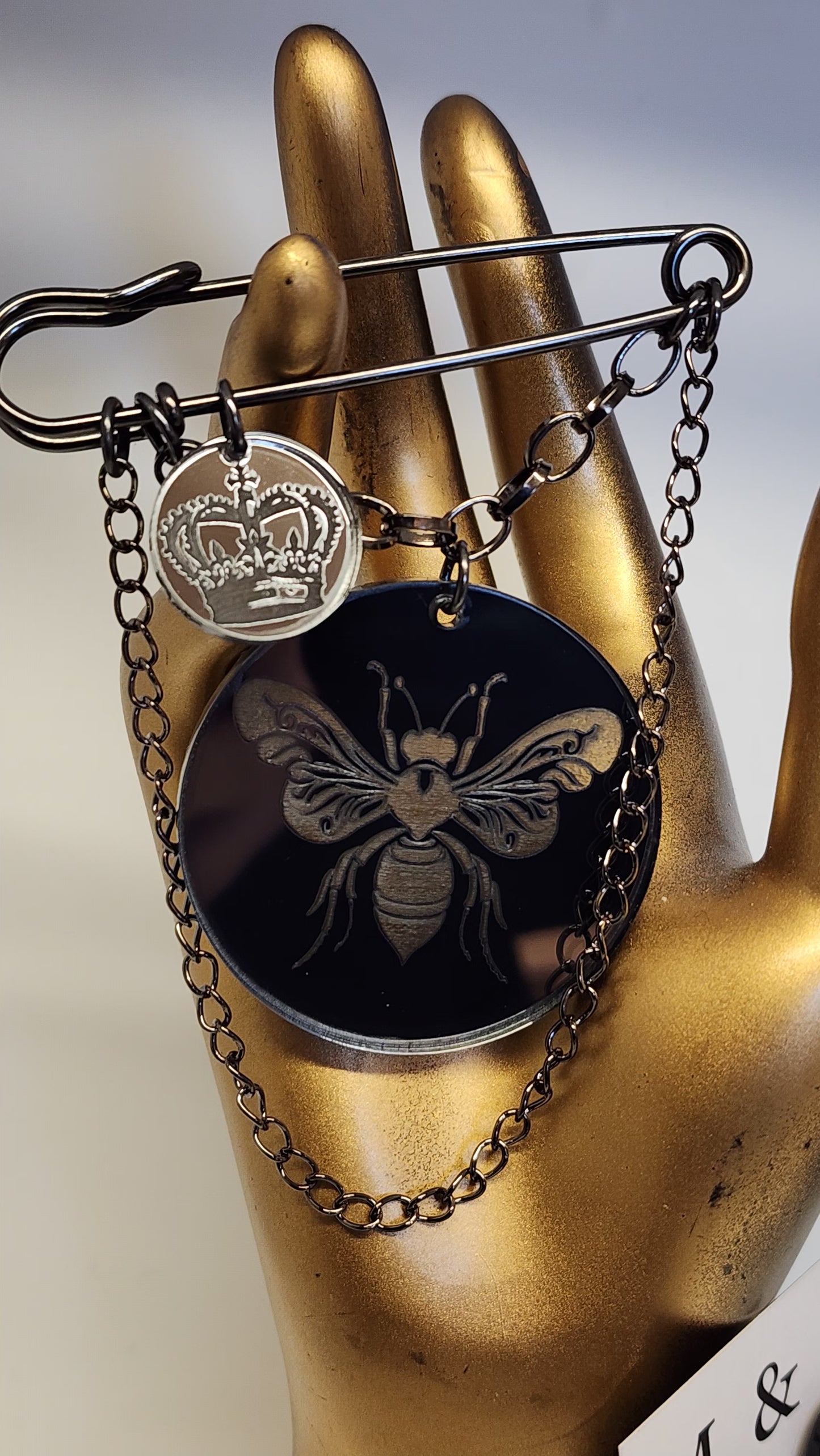 Kilt Pin Bee and Crown Engraved Mirror Brooch with chain detail