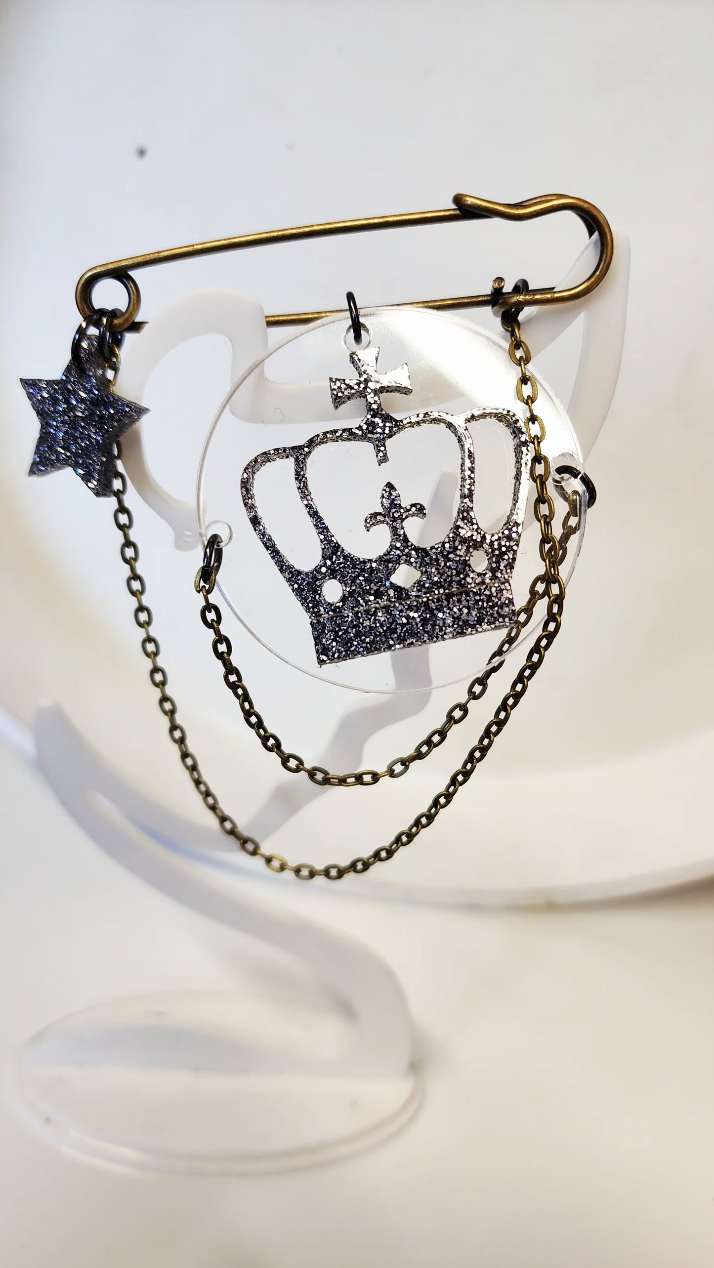 Kilt Pin Brooch with Crown Layer and chain detail