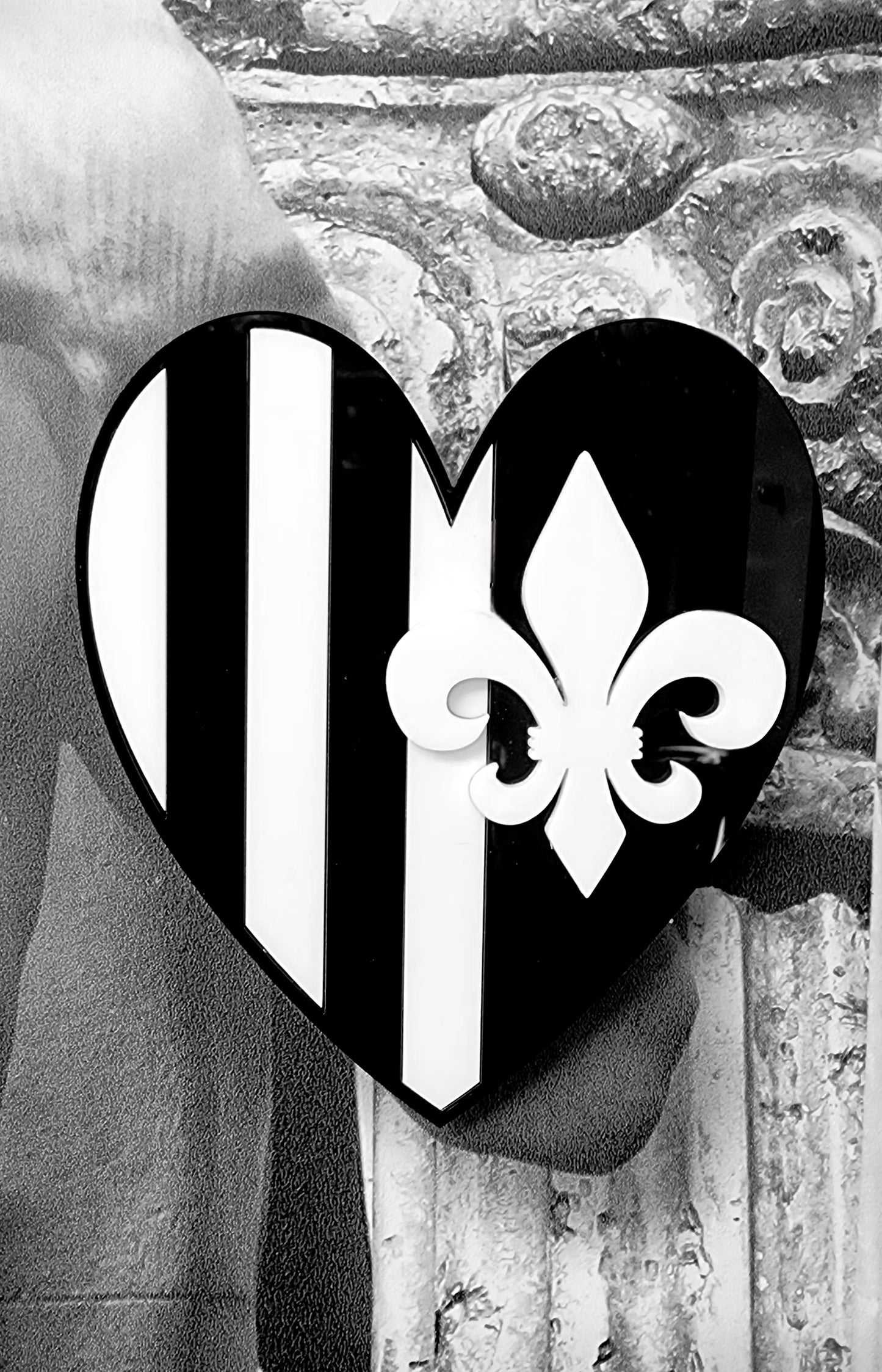 Wall Heart Stripes with Fleur