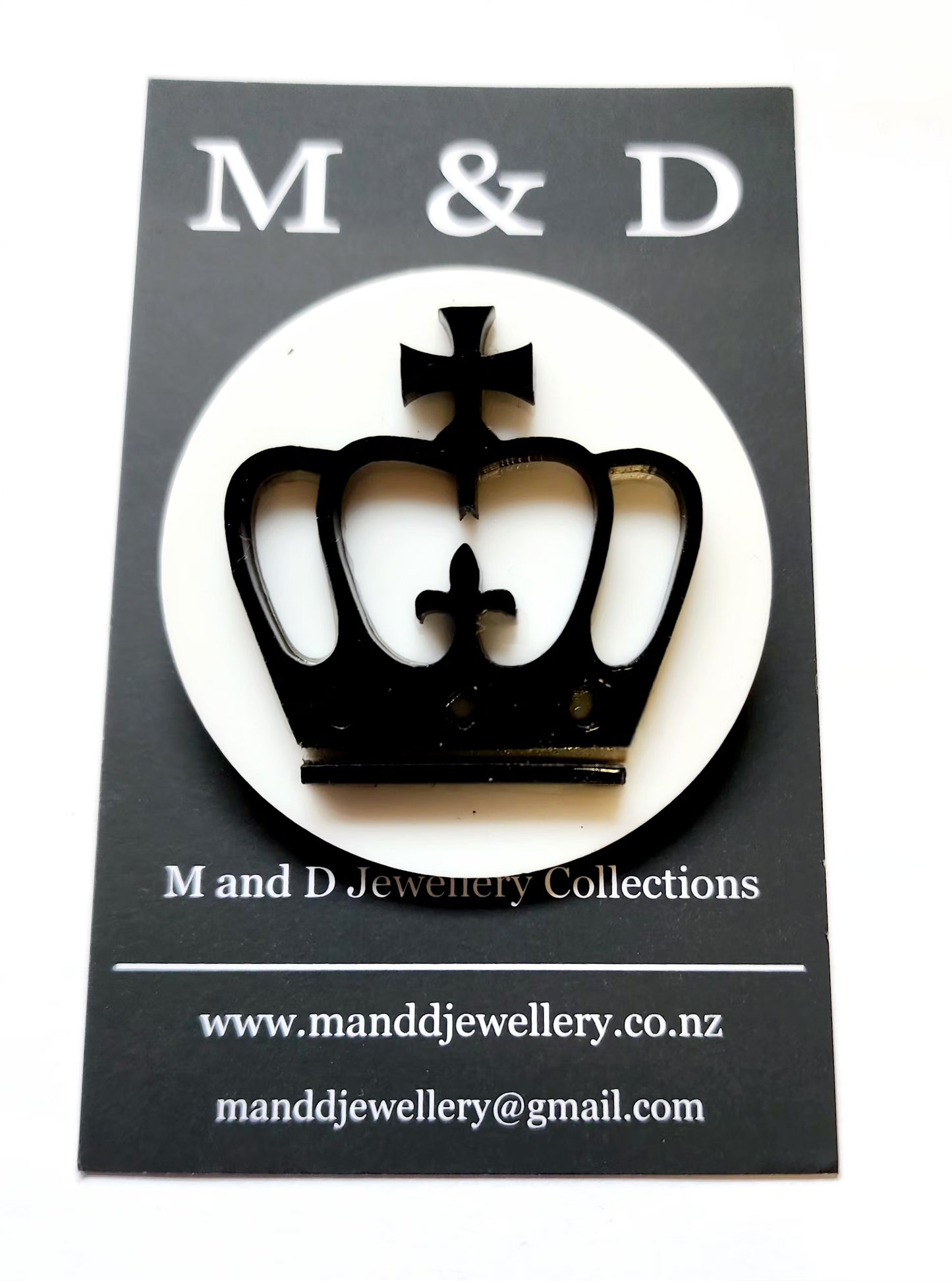 Brooch Disc with Crown Layer