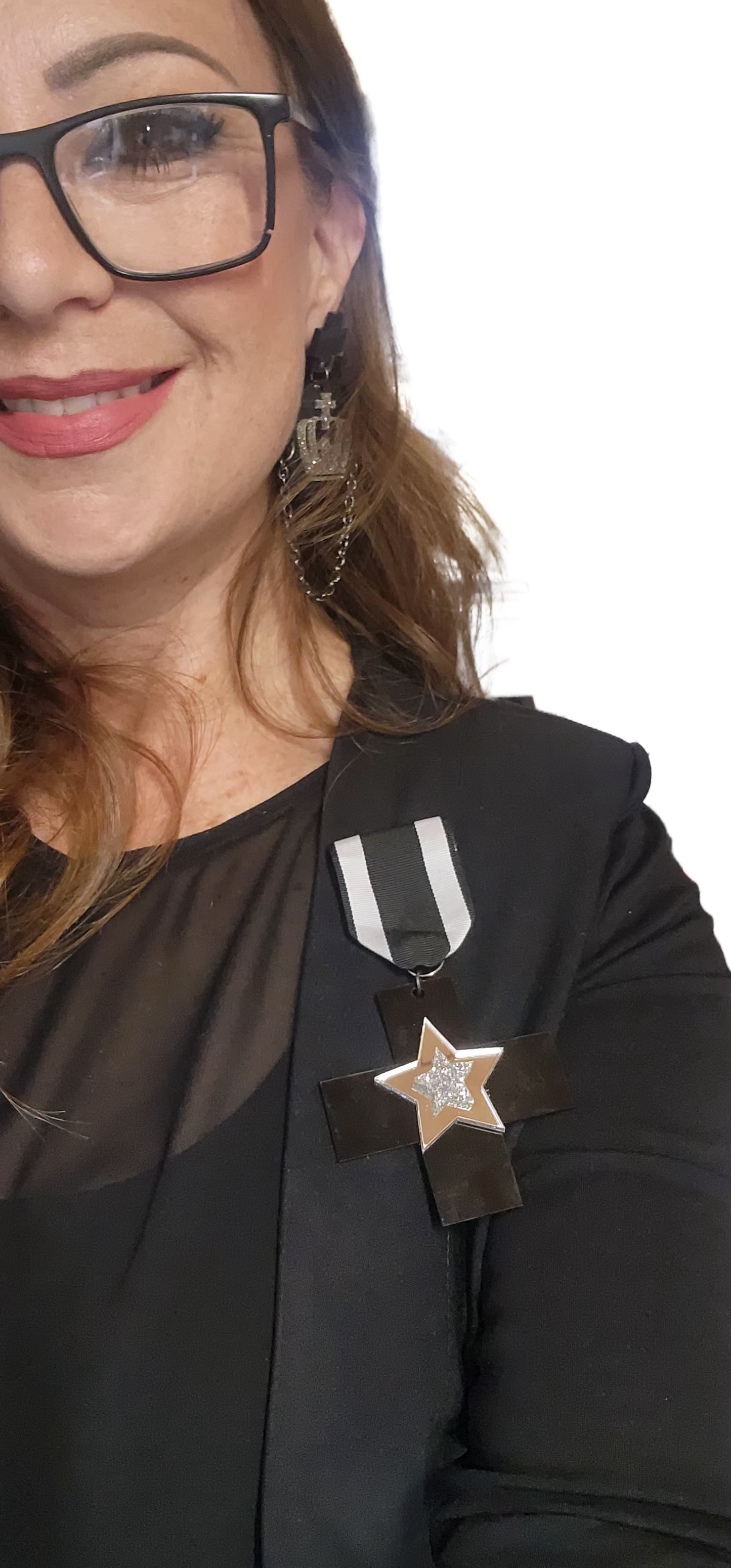 Ribbon Brooch White Black Plus Layered