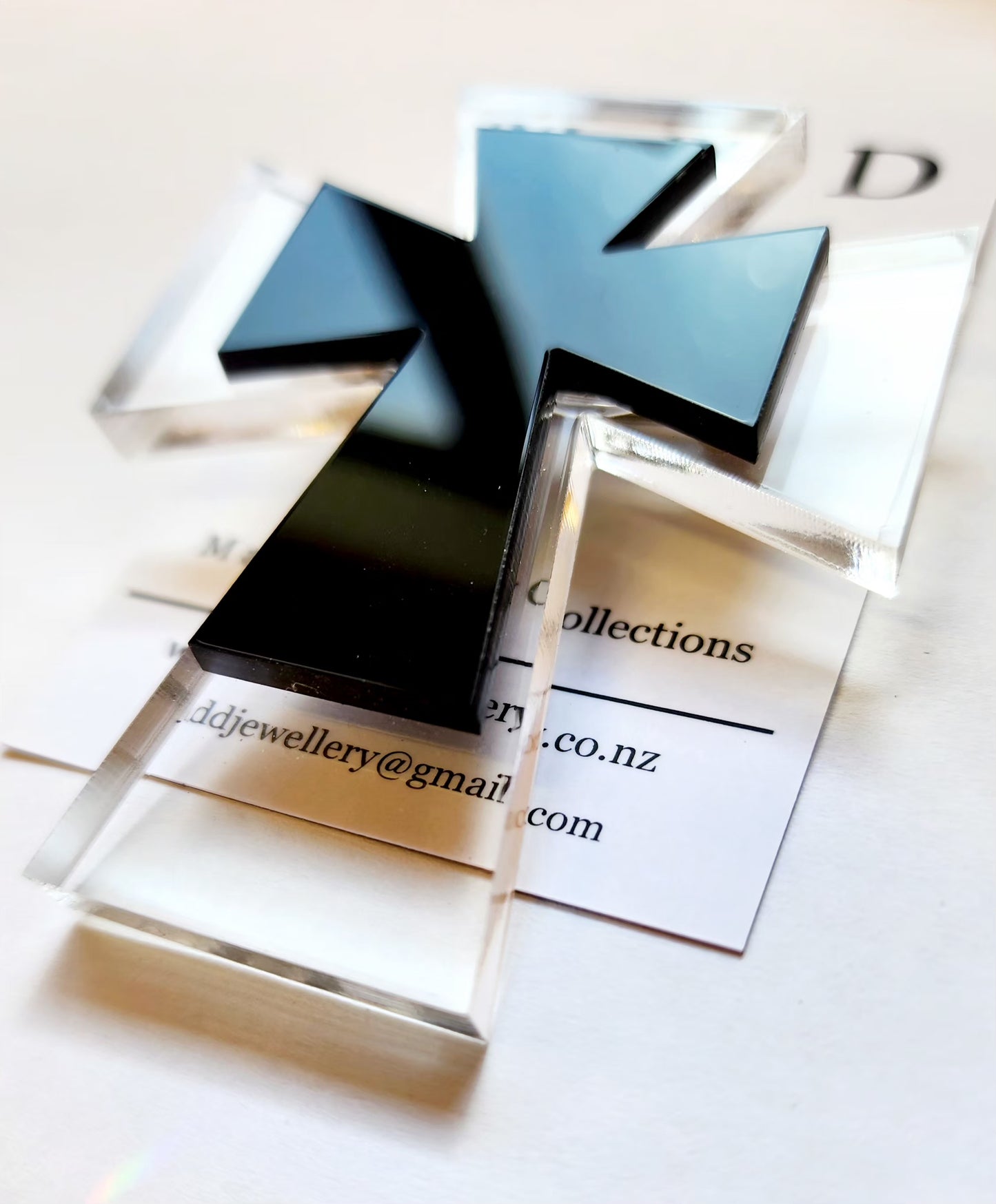 Brooch Angel Cross with Black Layer