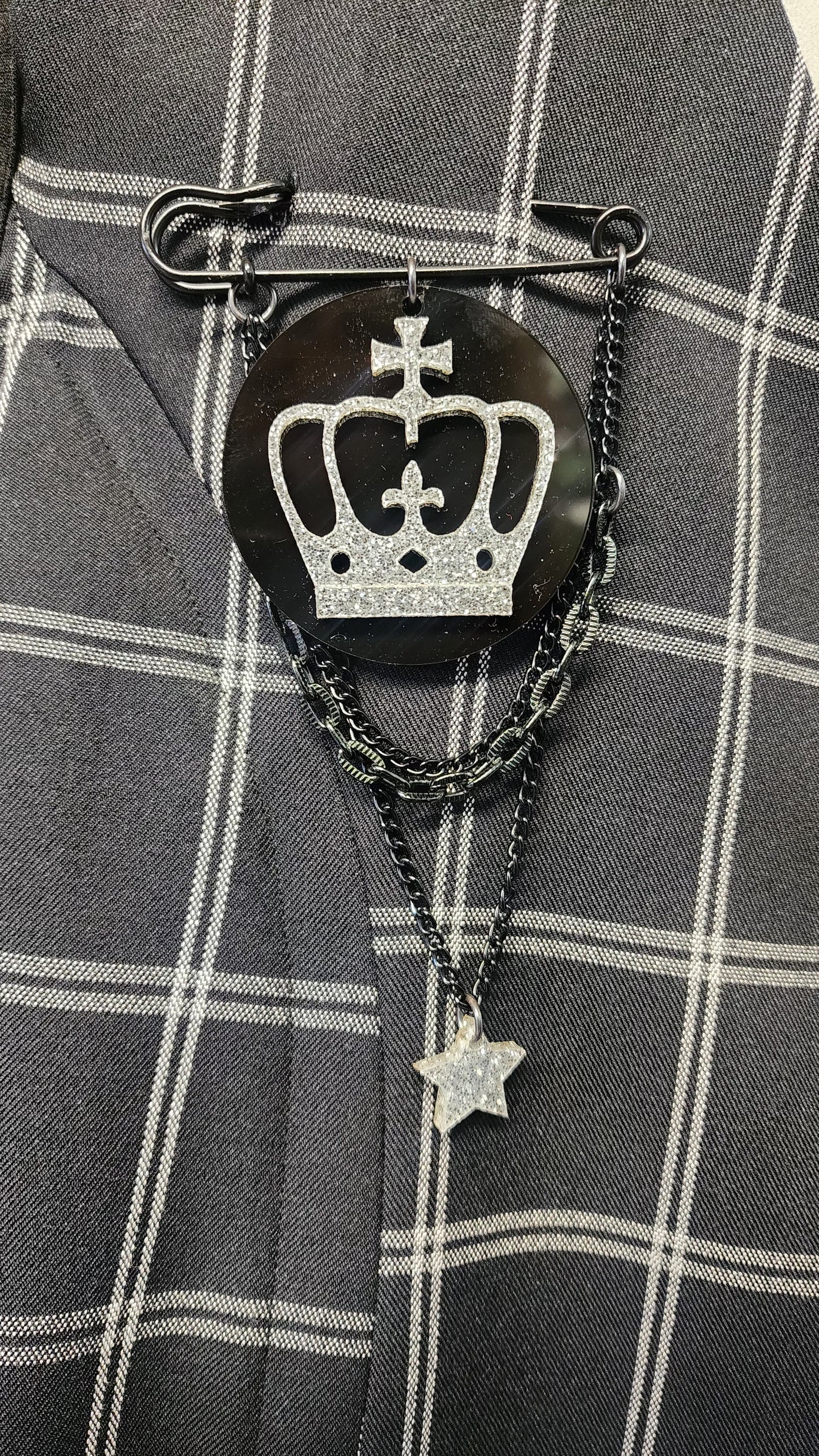 Kilt Pin Brooch with Crown Layer and chain detail