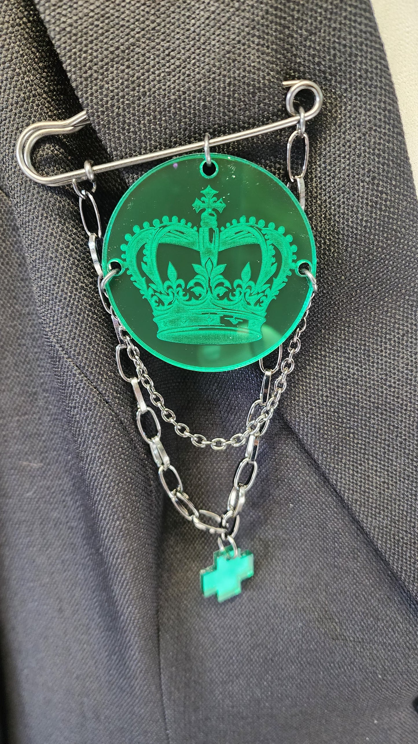 Kilt Pin Crown Engraved Mirror Brooch with chain and charm detail