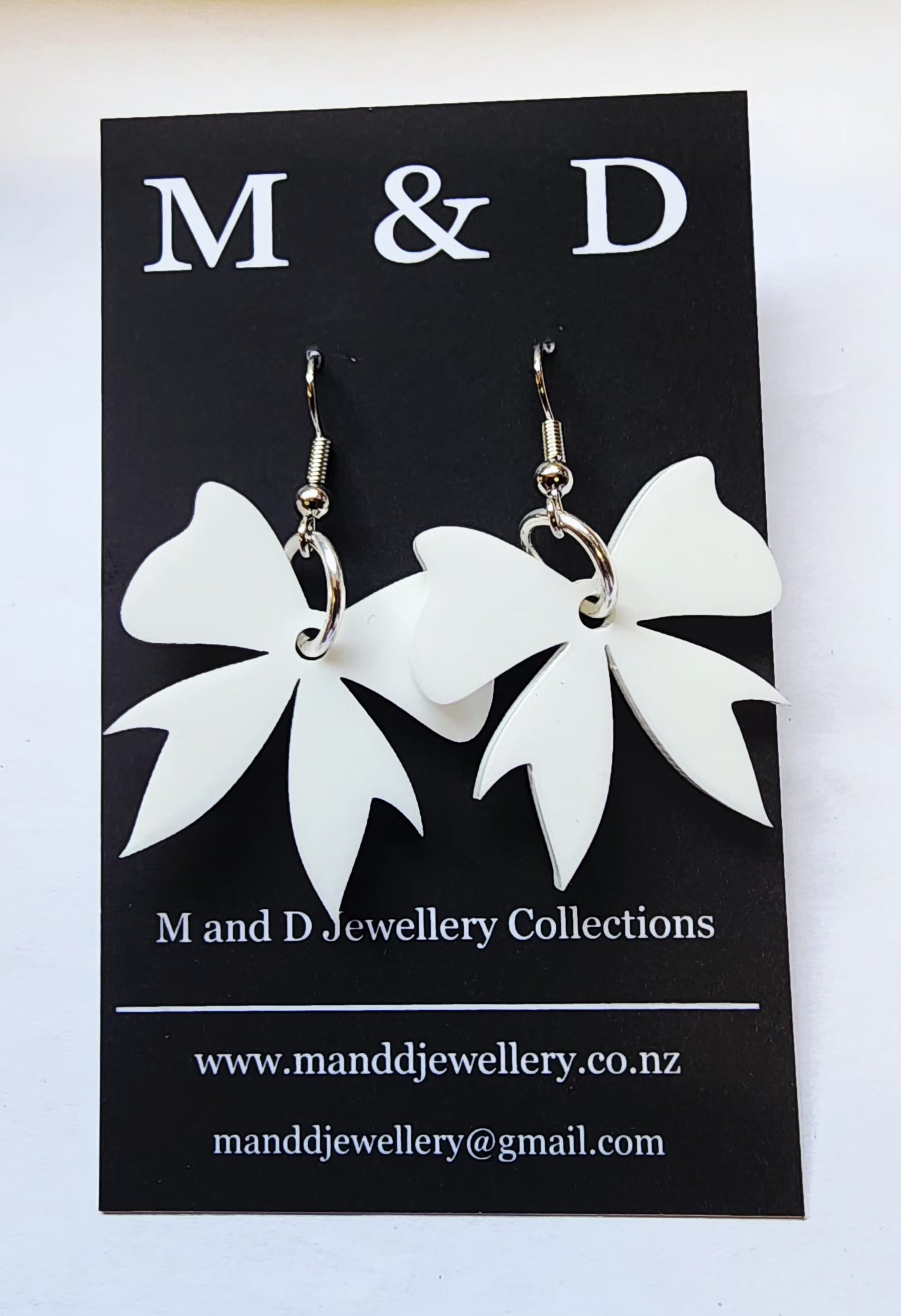 Bow Little Dangles Earrings