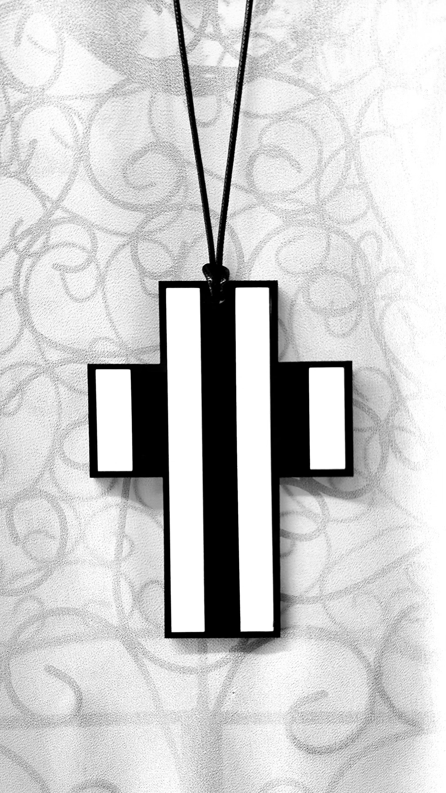 Stripey Cross Chunky Statement Necklace 6mm Thick