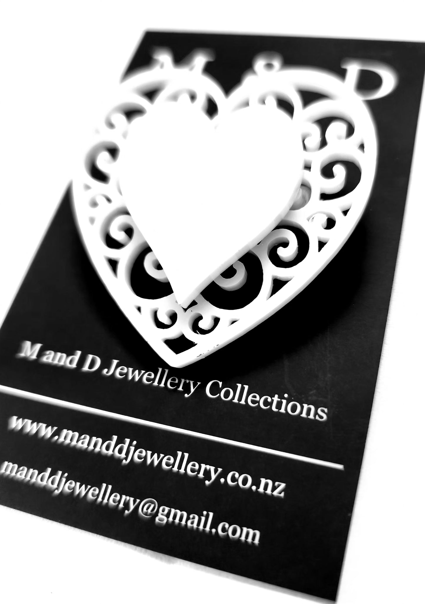 Brooch Filigree Heart