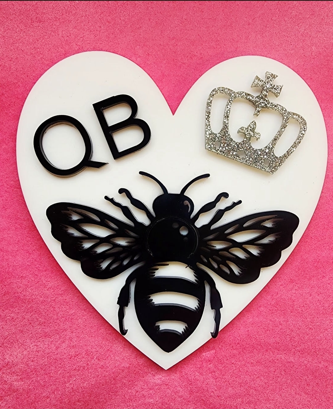 Wall Heart QB Crowned Bee