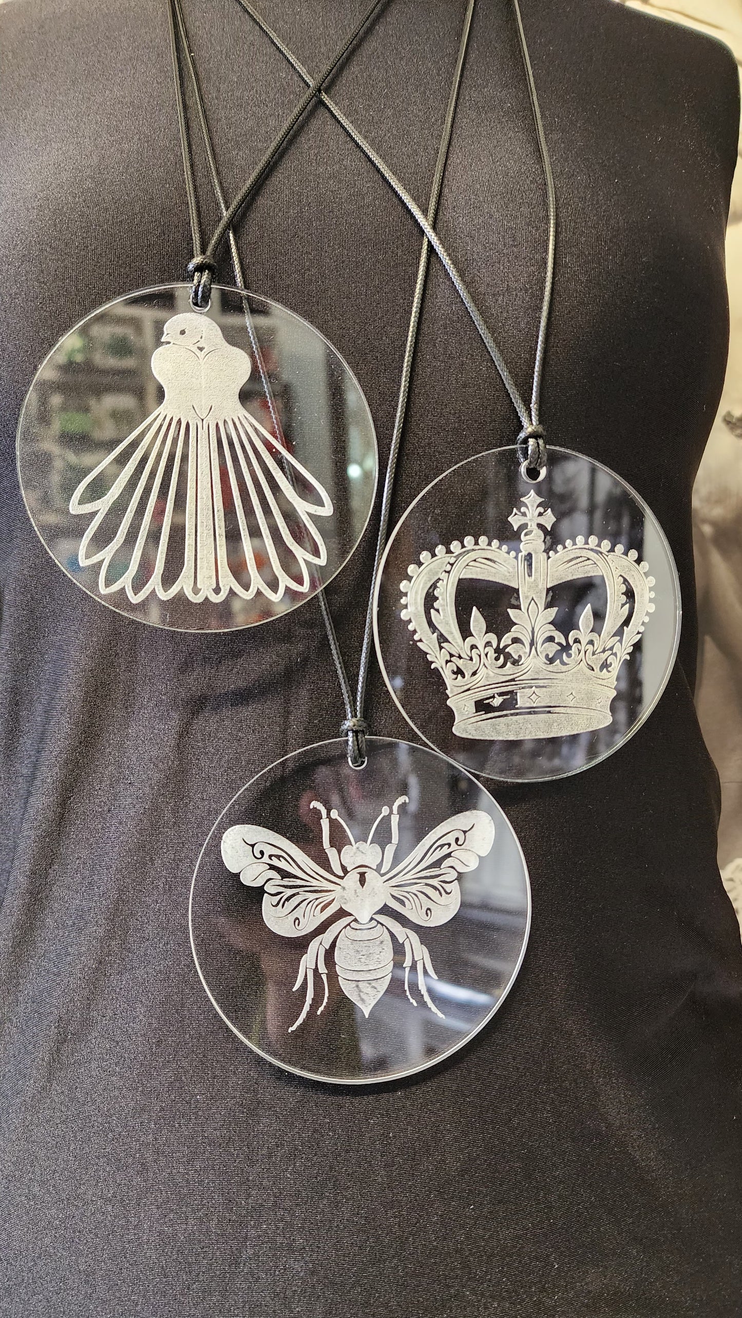 Engraved Fantail Necklace