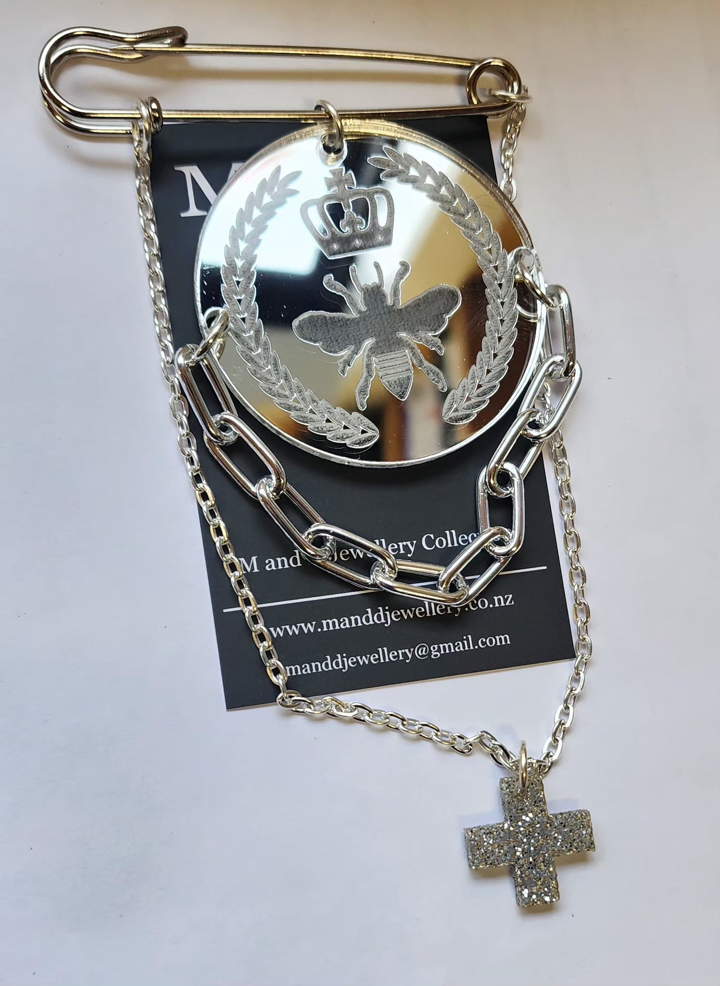 Kilt Pin Queen Bee Engraved Mirror Brooch with chain and charm detail