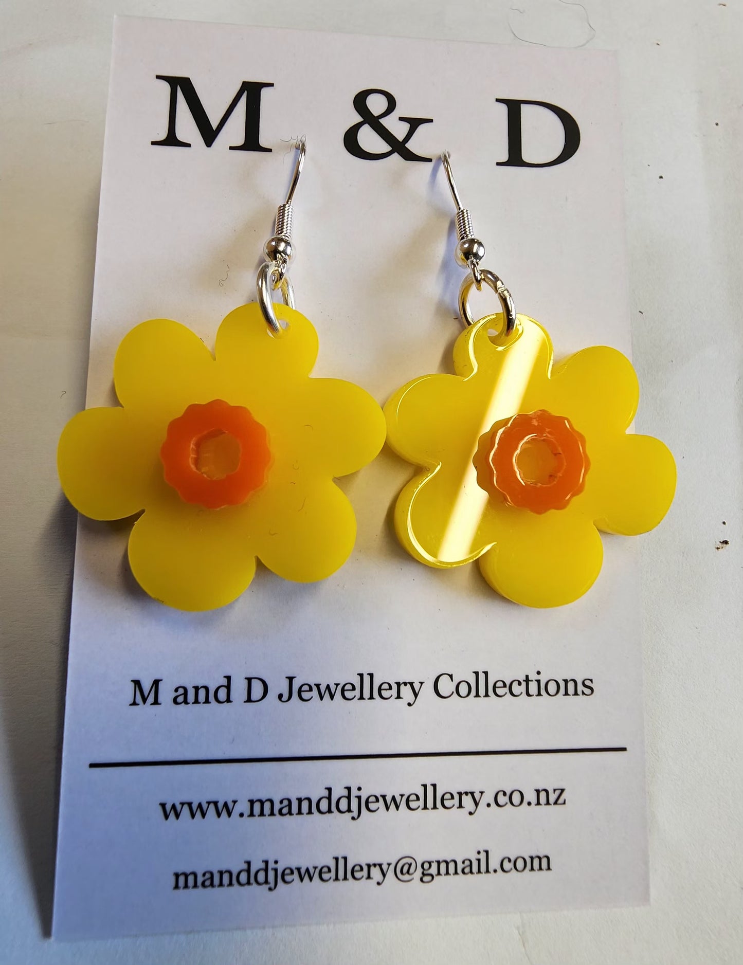 Flora Daffodil little Dangles Earrings