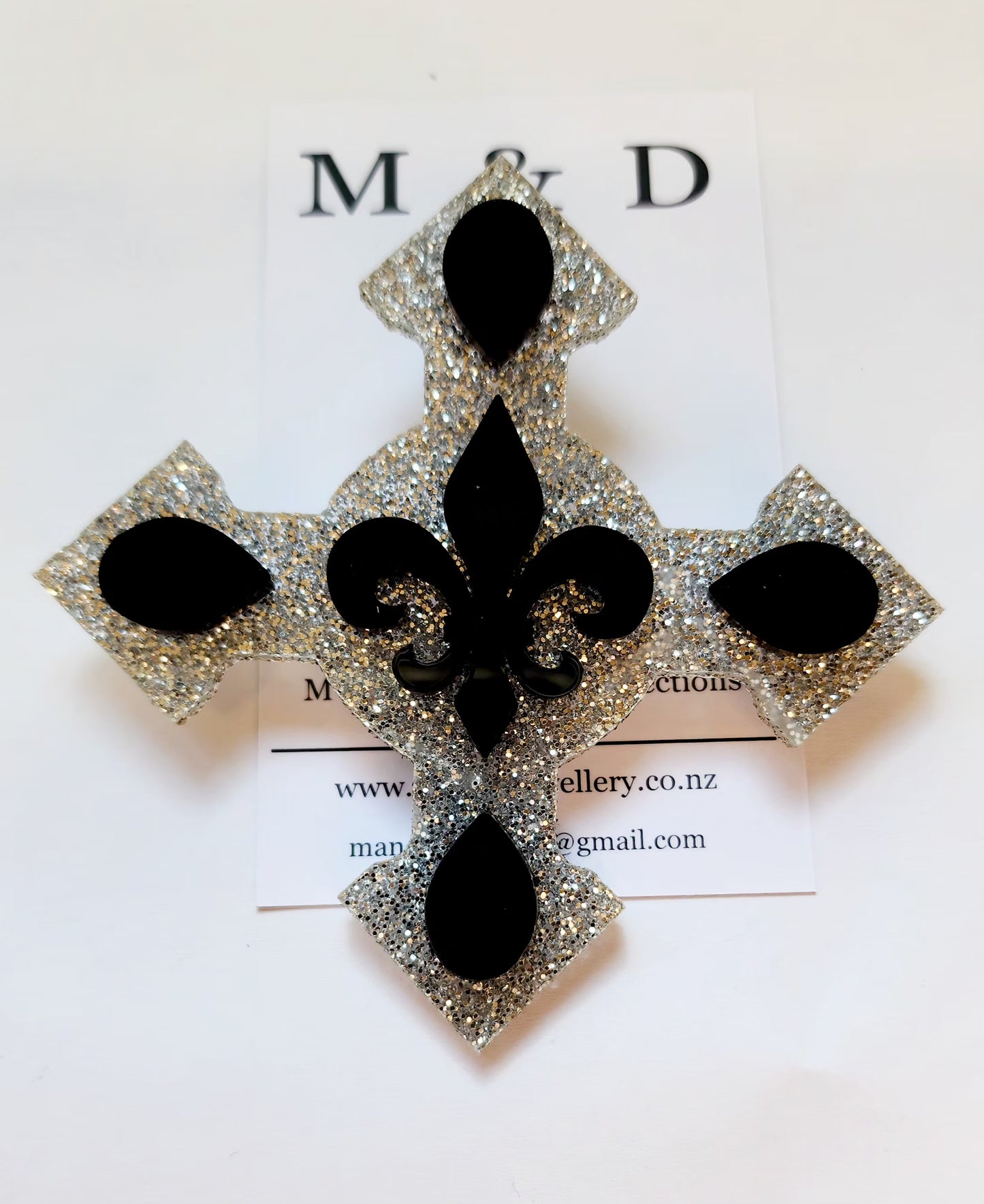 Brooch 4 point Silver Glitter Cross with Fleur de lis