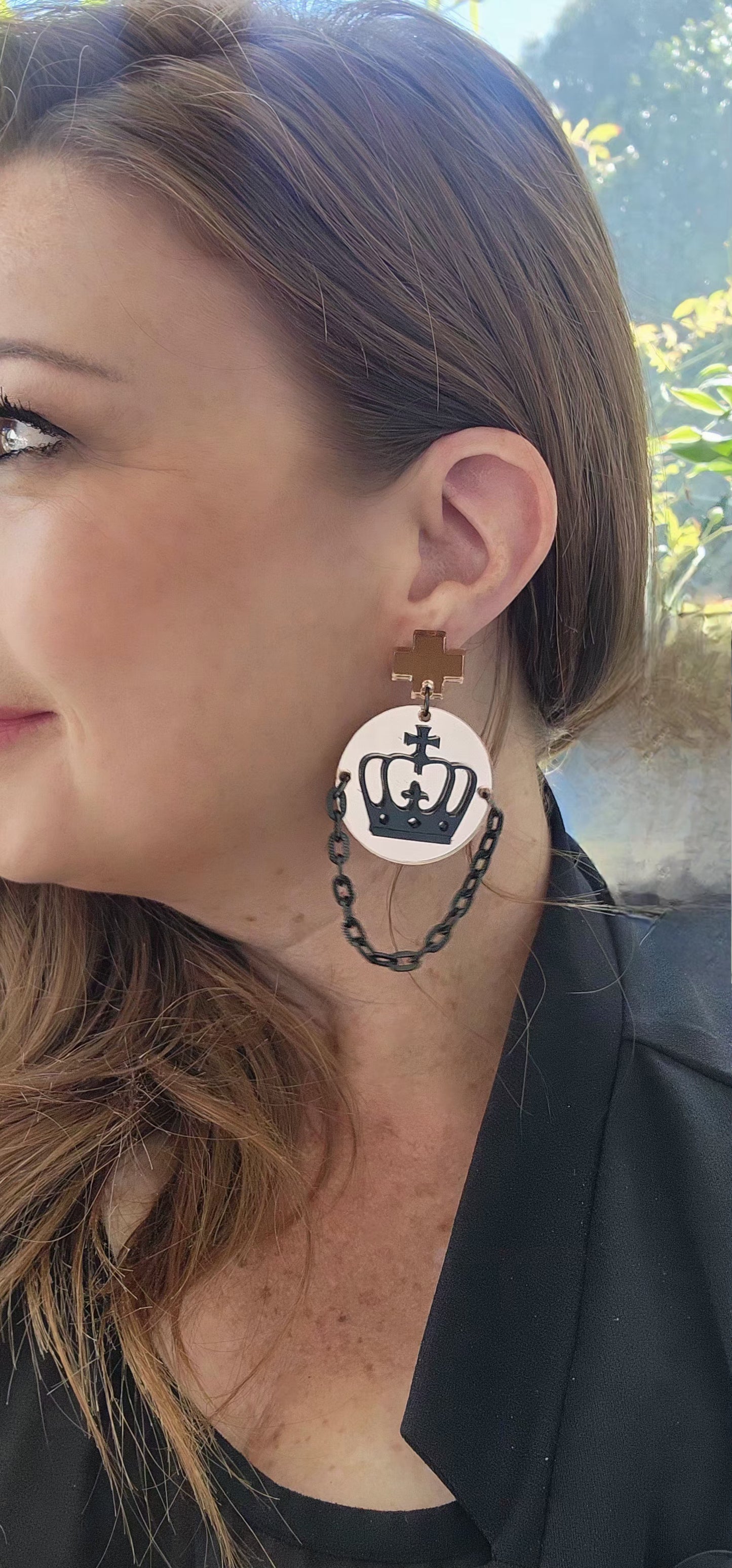 Crown on Glitter Disc Stud Dangles Earrings