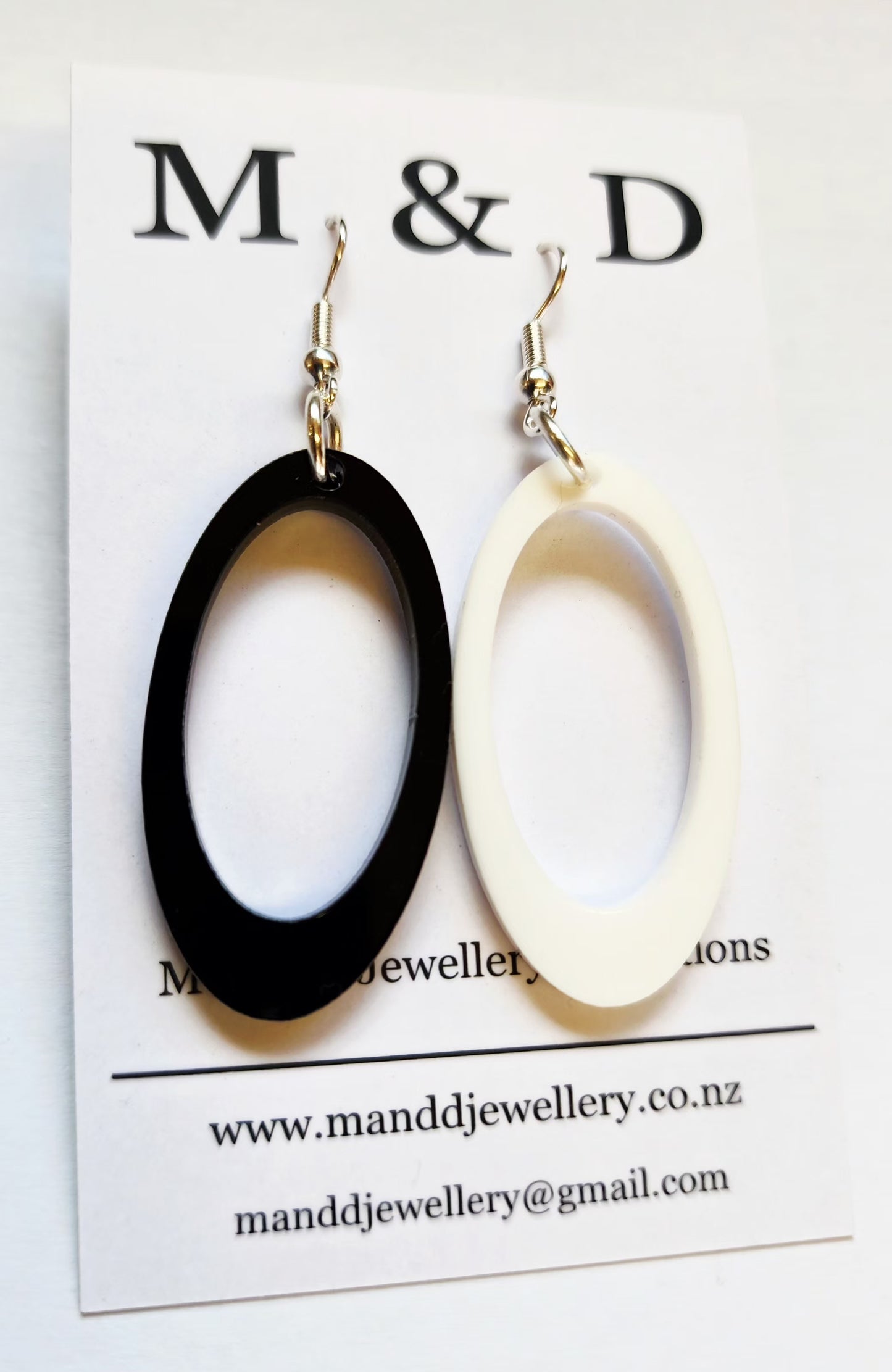 Oval Skinny Little Dangle Earrings