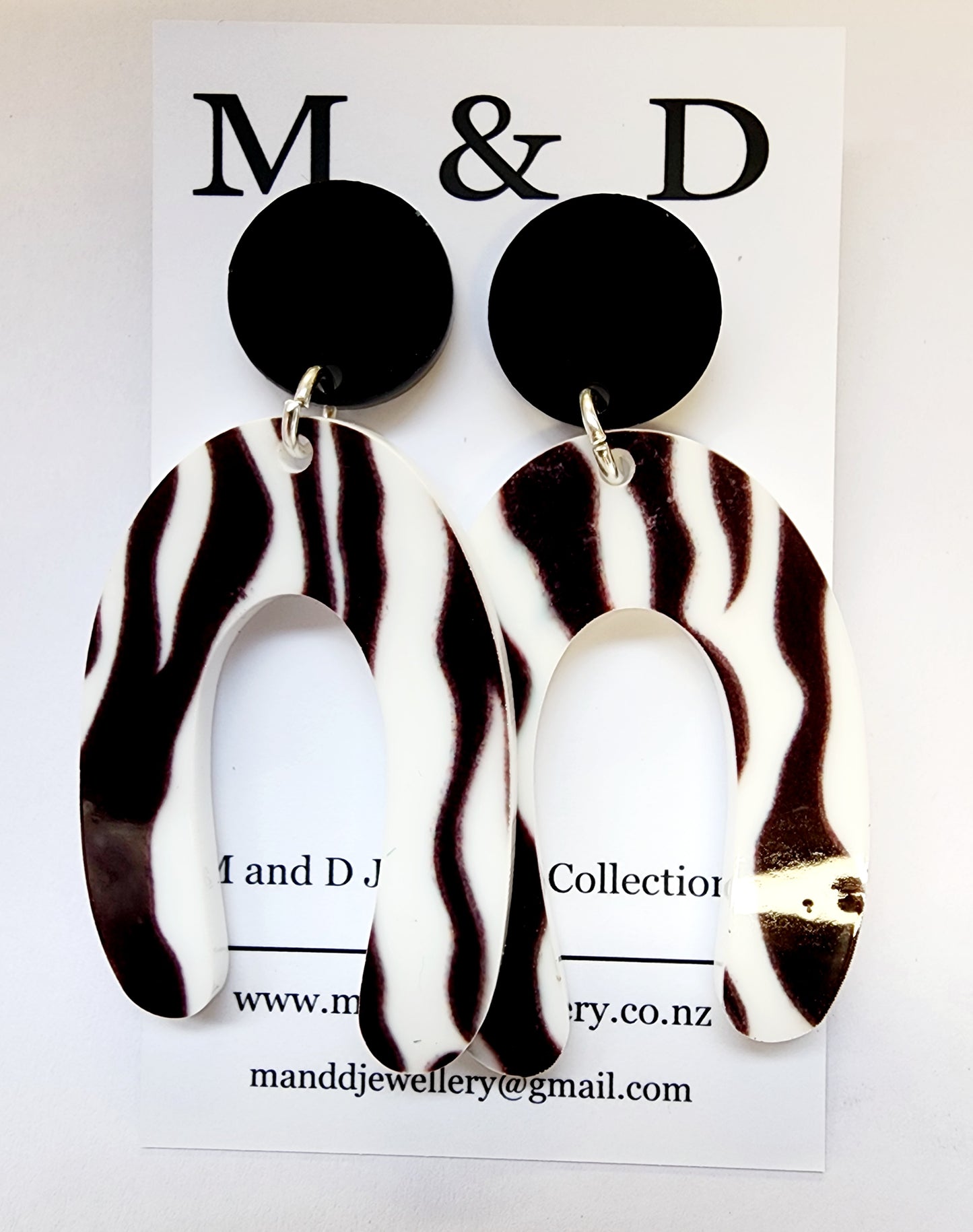 Patterned Zebra  Arch Stud Dangle Earrings