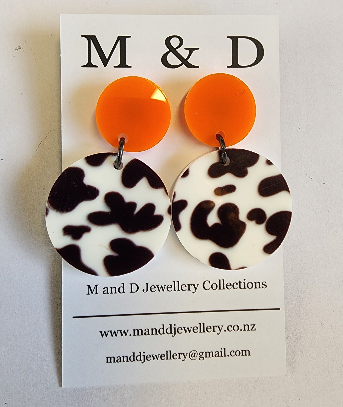 Patterned White Leopard Disc Stud Dangle Earrings