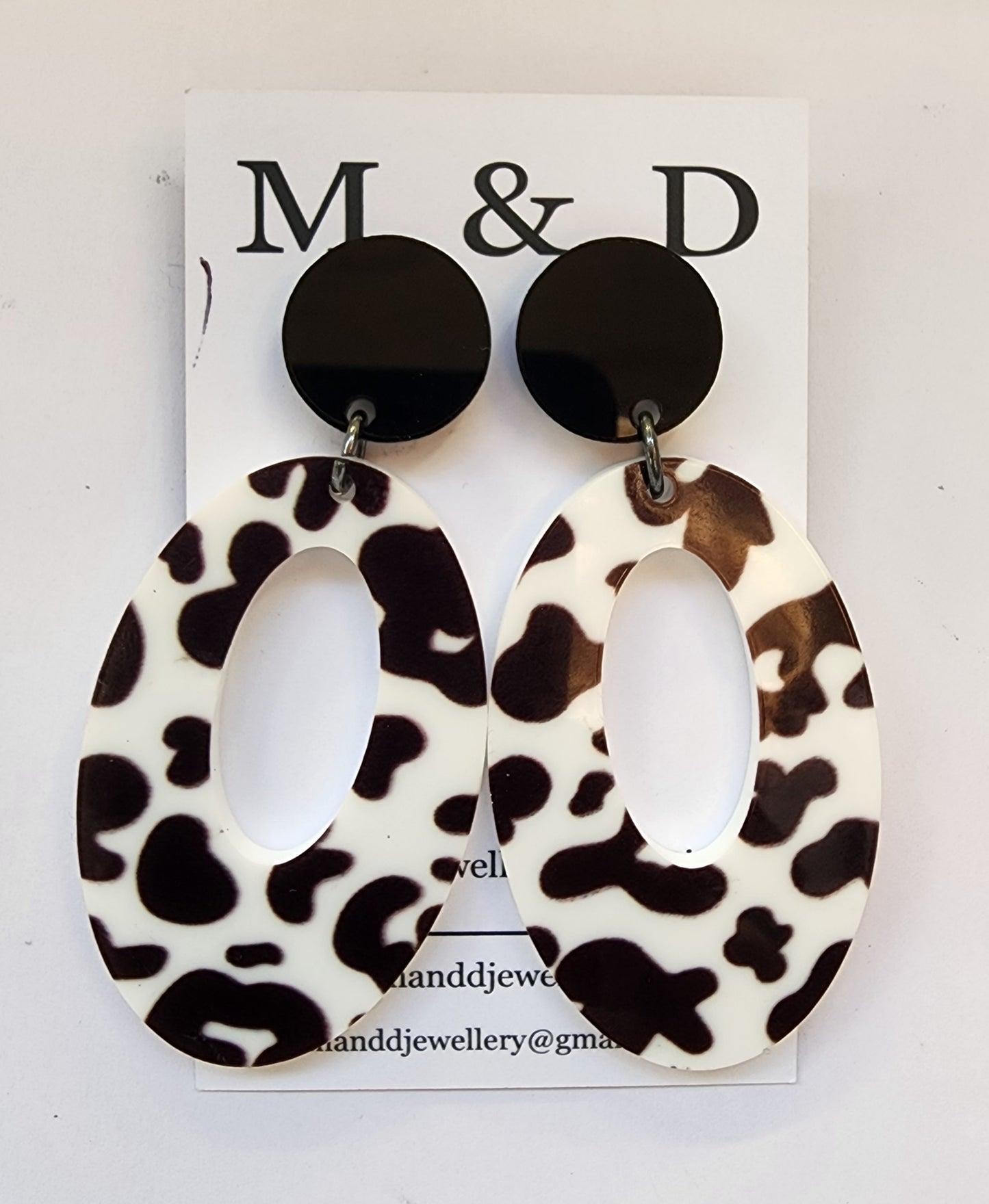 Patterned White Leopard Oval Stud dangles earrings