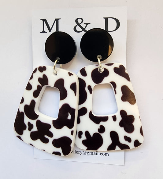 Patterned White Leopard Jelly Rocks Stud Dangle Earrings