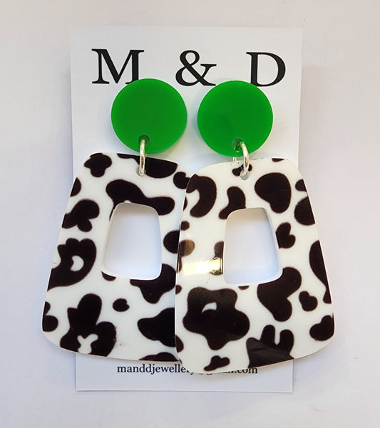 Patterned White Leopard Jelly Rocks Stud Dangle Earrings