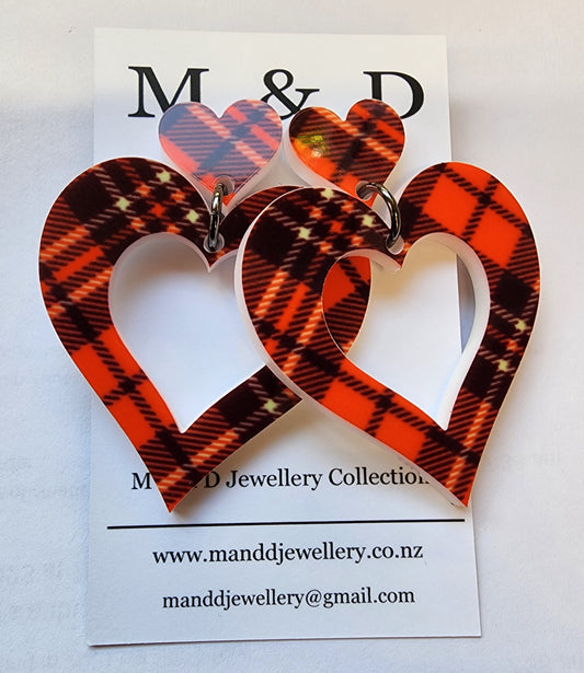 Patterned Tartan Heart Stud Dangle earrings