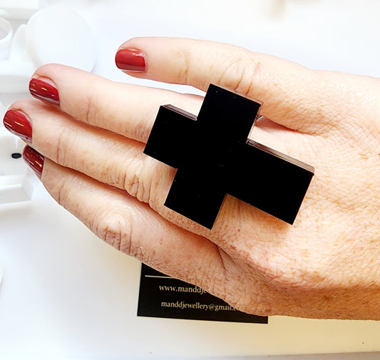 Cross Statement Ring