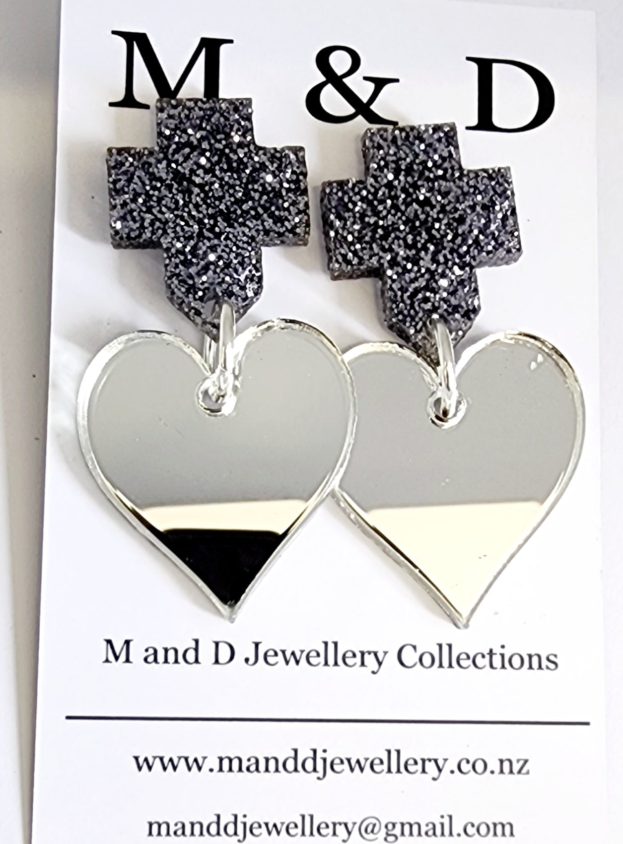 Royal Heart Little Dangle Earrings