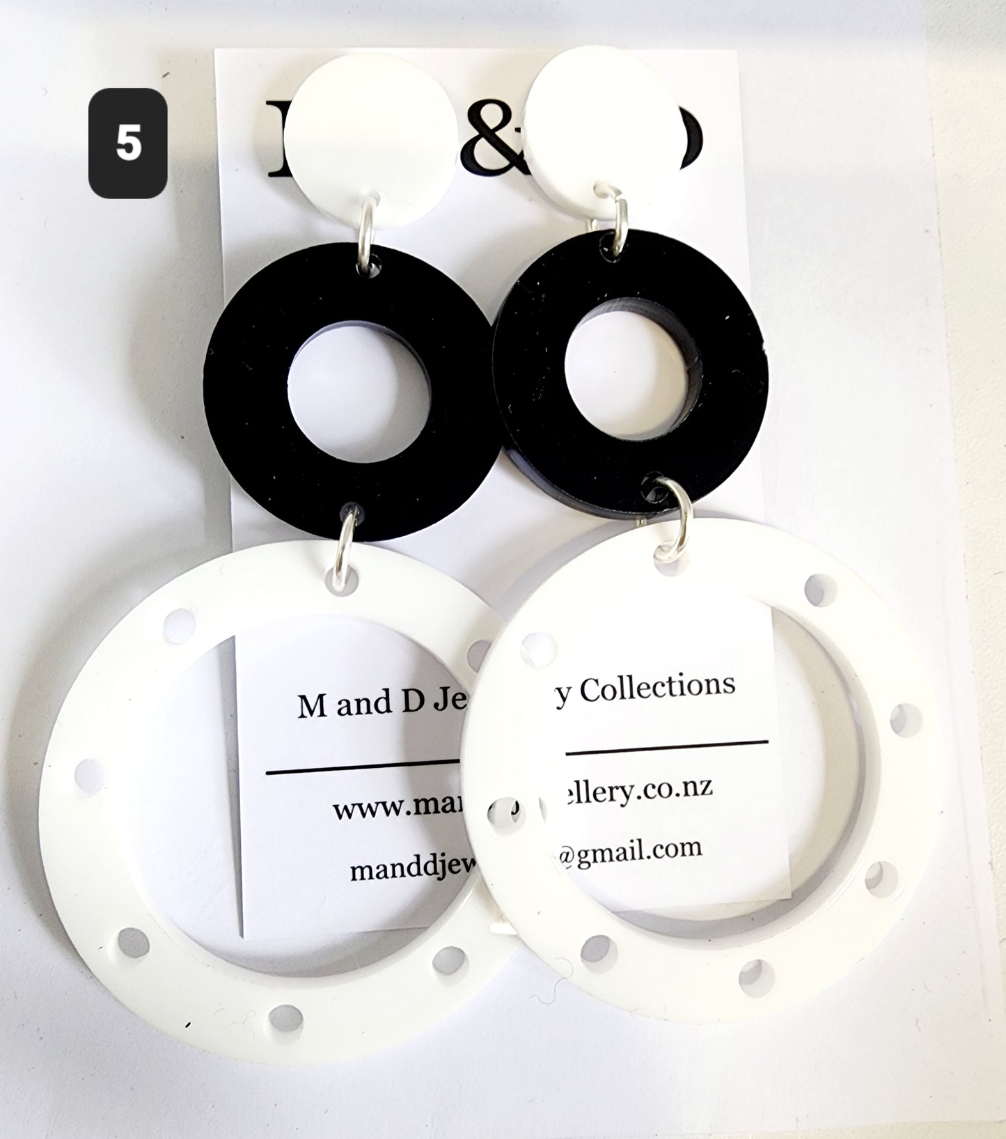 Black White Long Circle Trail Stud Dangles Earrings