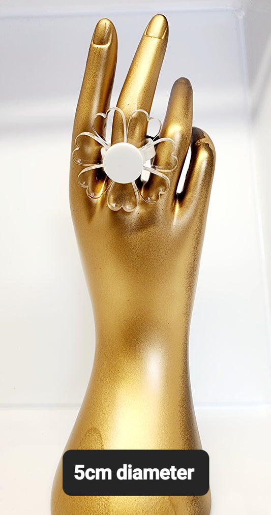 Daisy Statement Ring