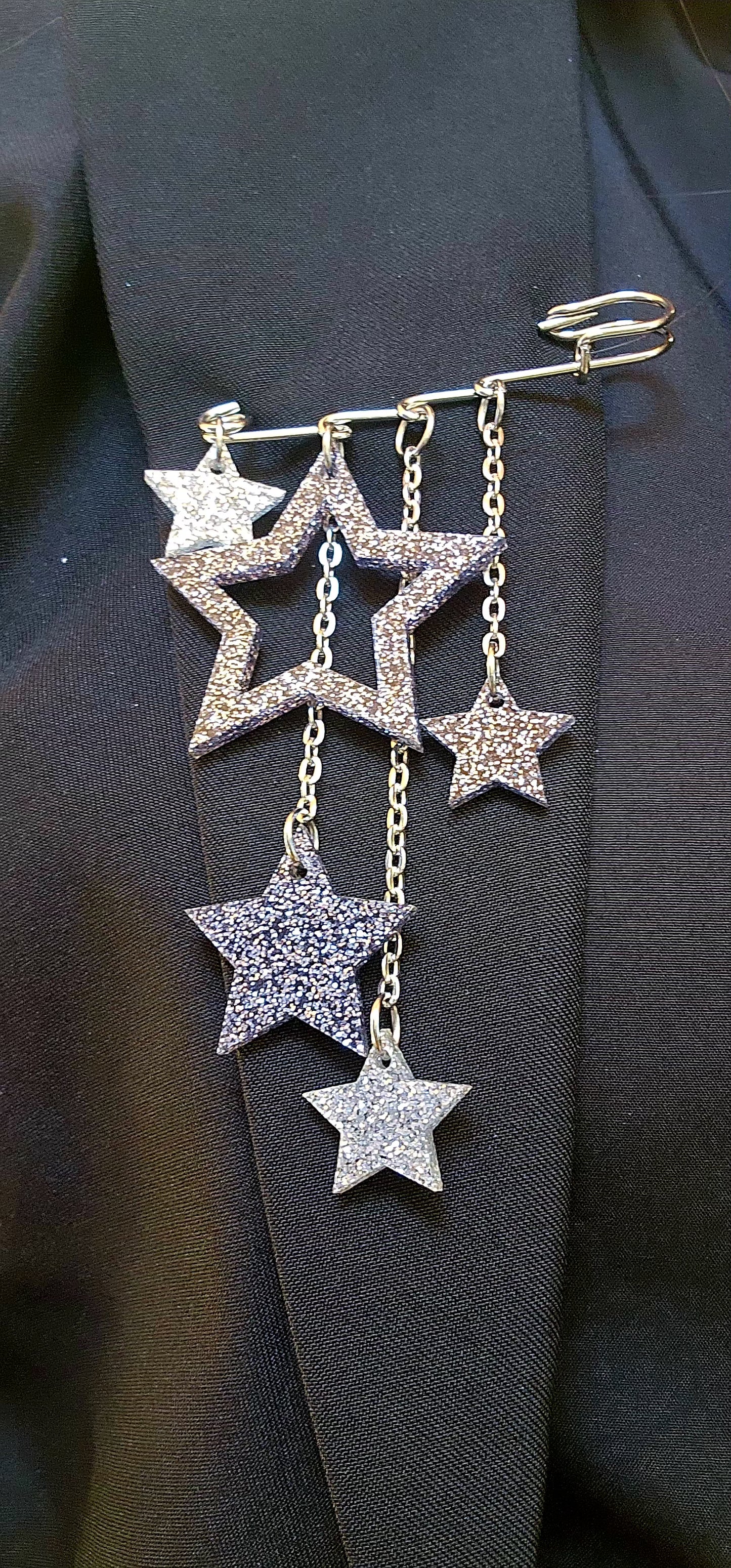 Kilt Pin Black and Silver Glitter Stars with chain detail
