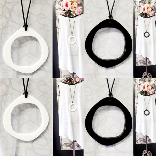 Wonky Circle Statement Necklace 6mm Thickness