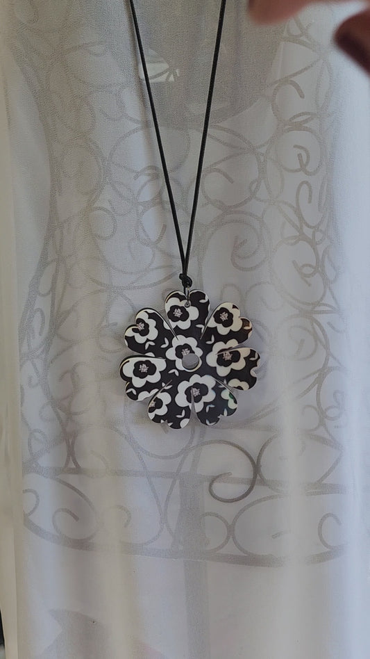 Patterned Black Floral Petal Necklace