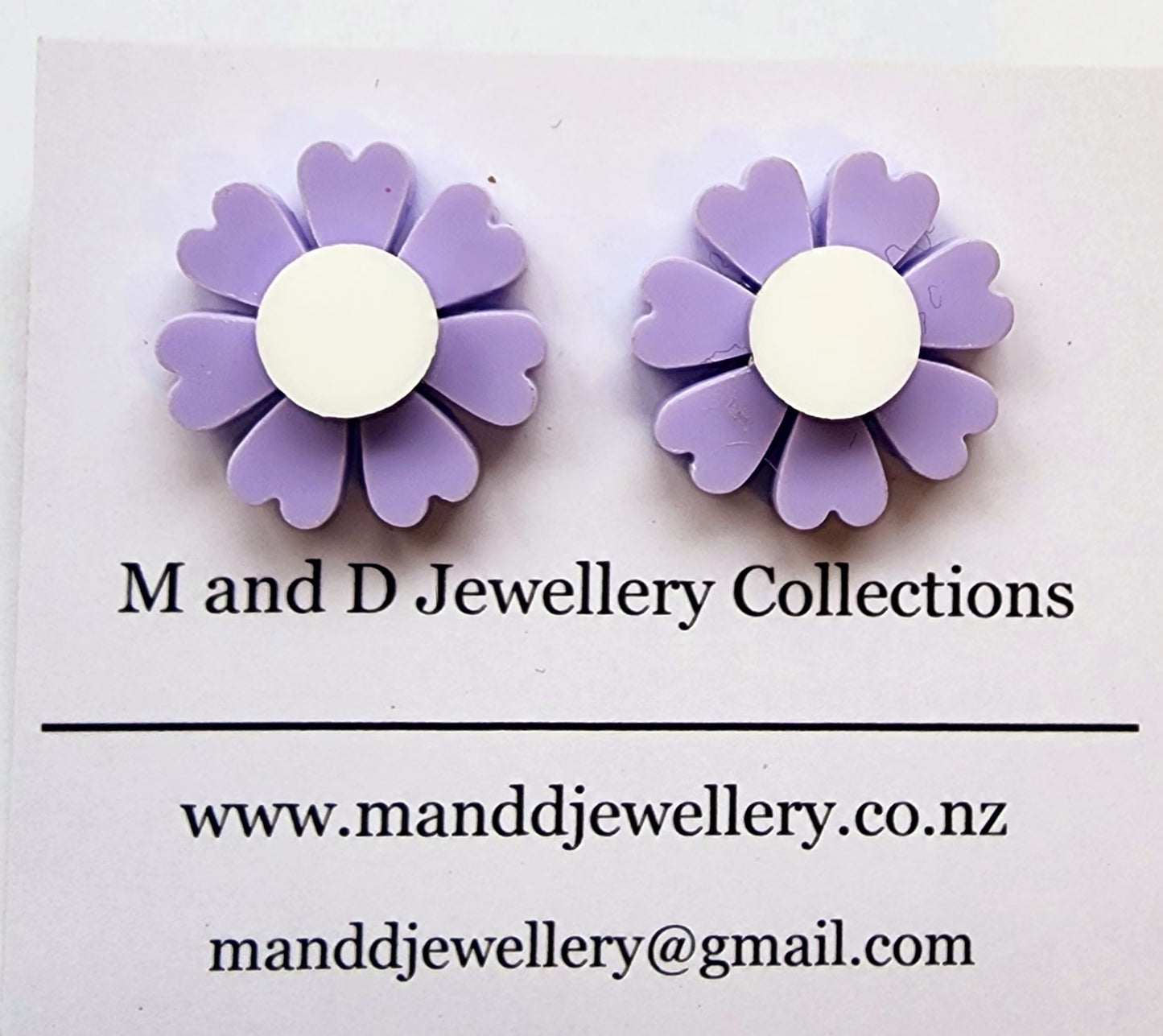 Daisy Studs