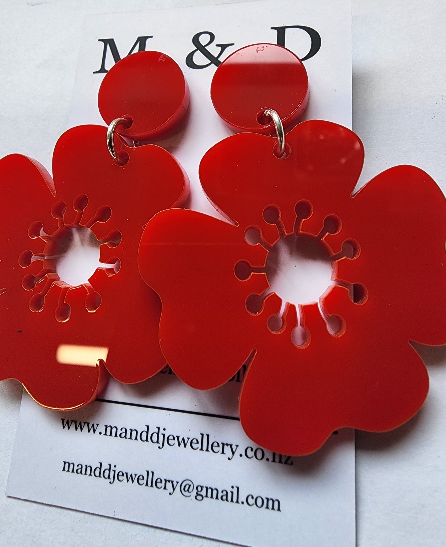 Poppy Too Earrings Stud Dangles