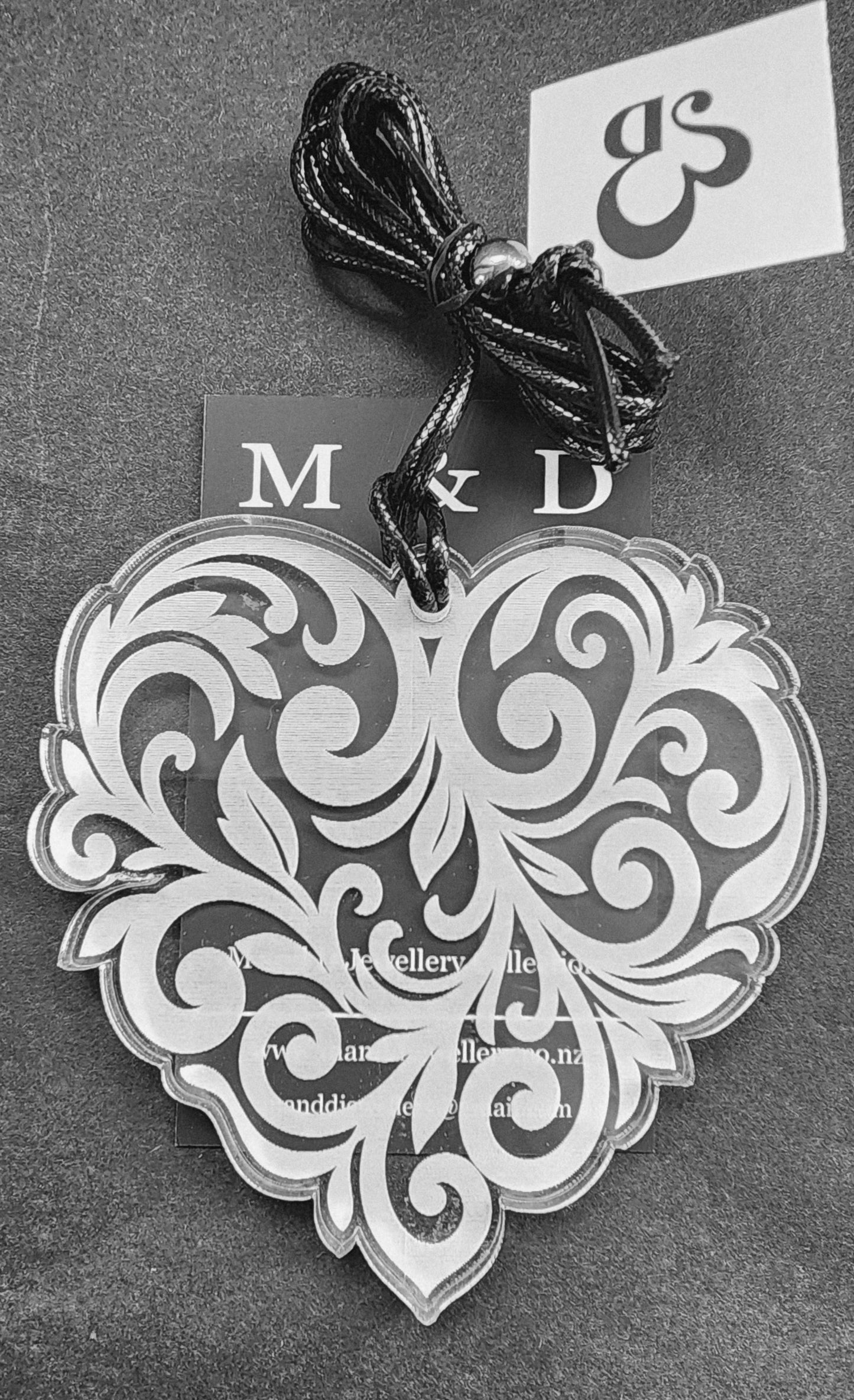 Heart Engraved Filigree Necklace 6mm Thickness