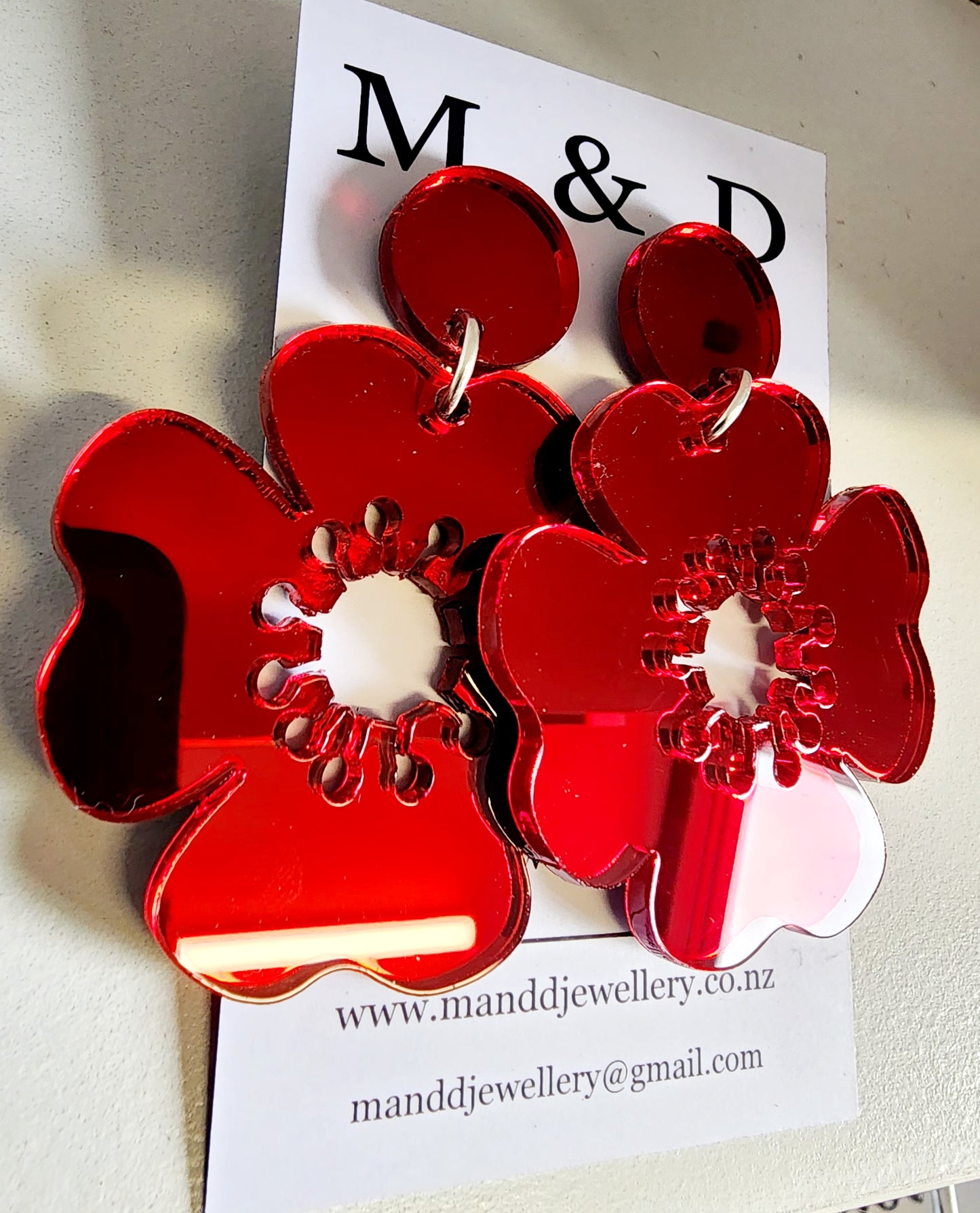 Poppy Too Earrings Stud Dangles