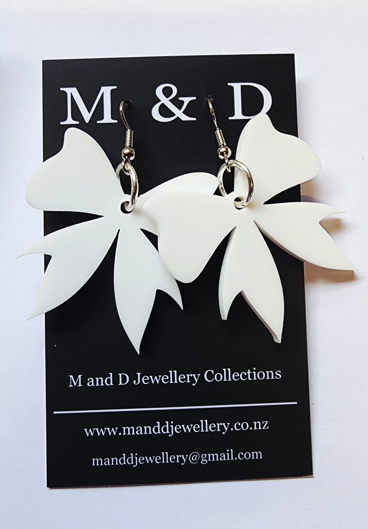 Bow Dangles Earrings