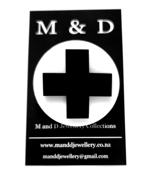 Brooch White Disc with Black Plus layer.