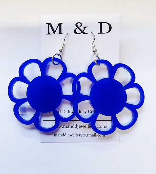 Daisy Loop Earrings Dangles