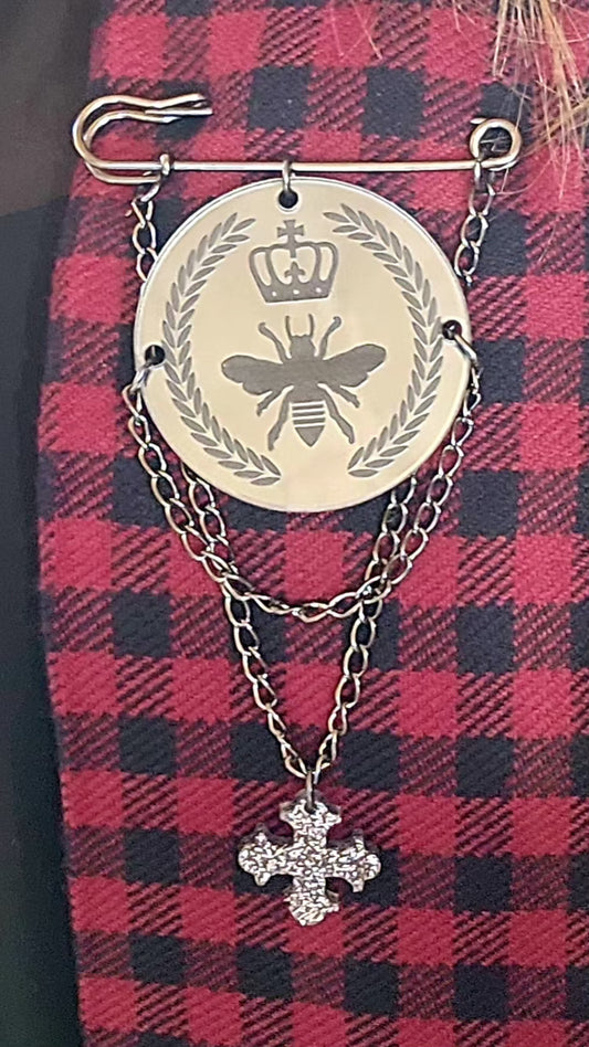 Kilt Pin Queen Bee Engraved Mirror Brooch with chain and charm detail