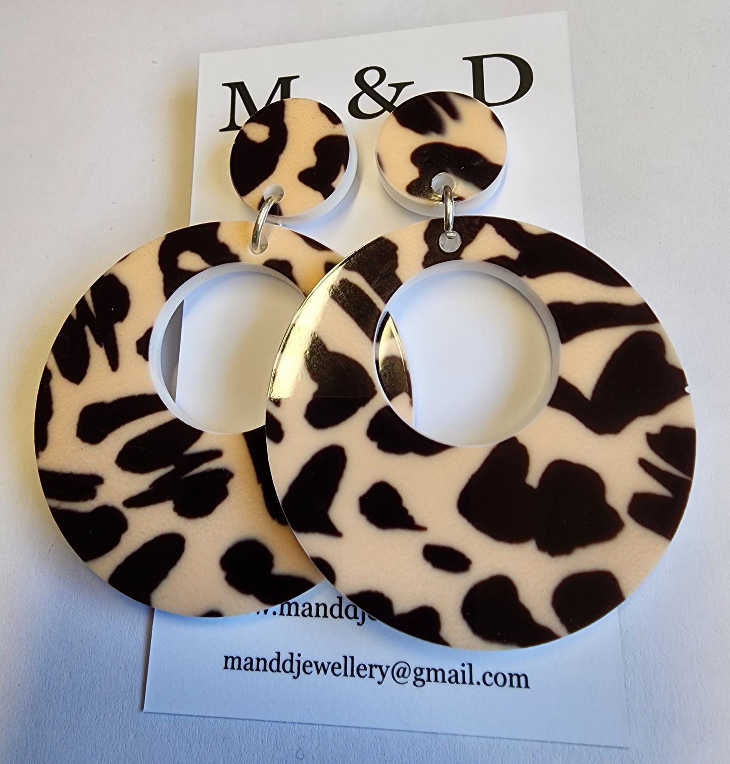 Patterned Animal circle stud dangles earrings