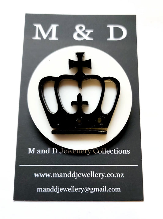 Brooch Disc with Crown Layer