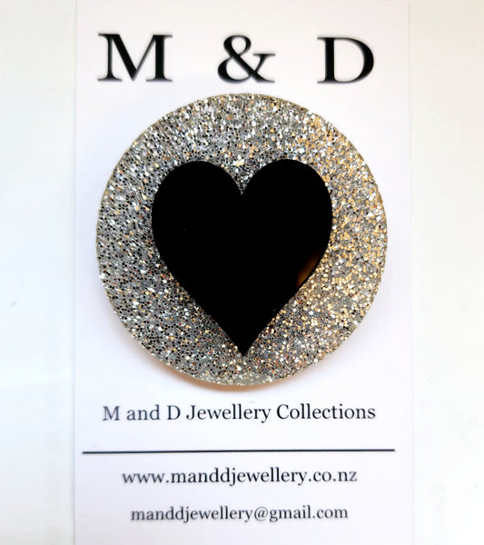 Brooch Heart on a Disc