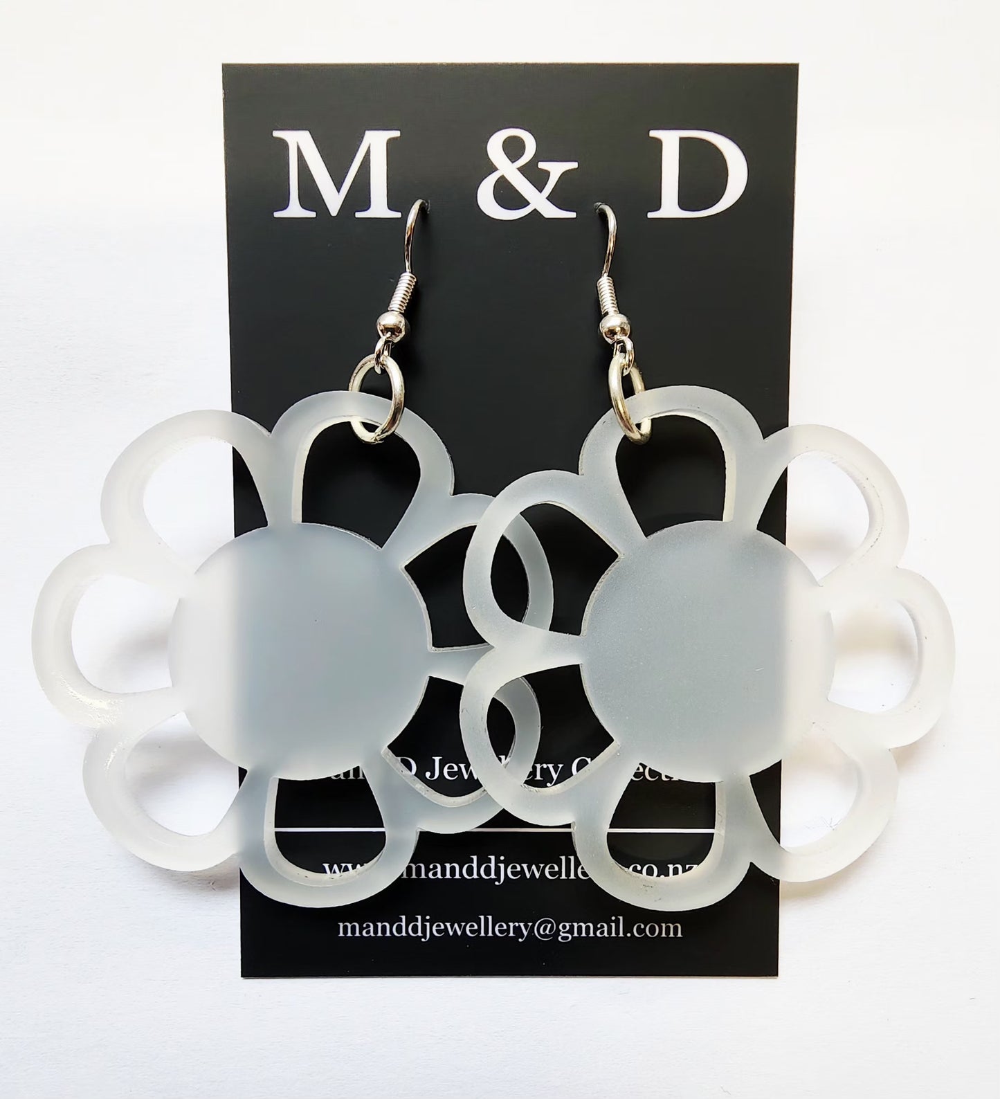 Daisy Loop Earrings Dangles