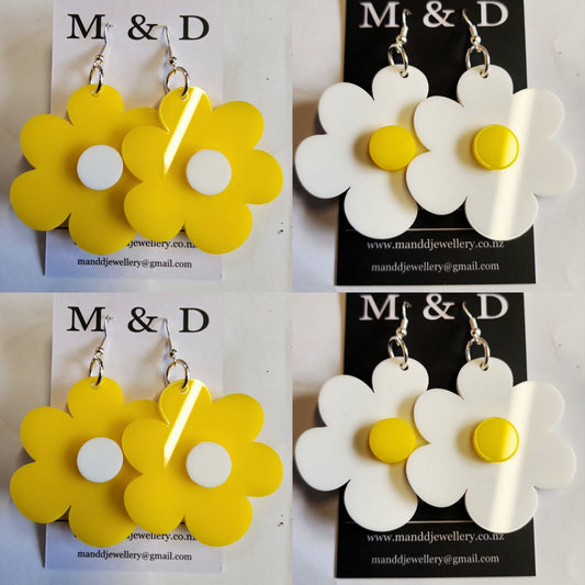 Flora Daffodil Dangles Earrings