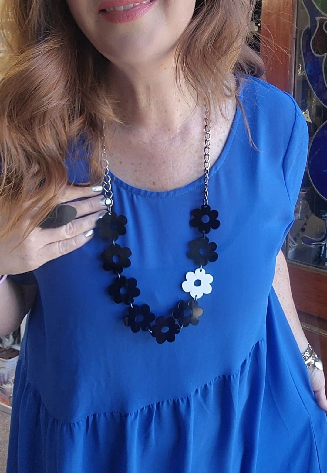 Chained Flora Necklace with Highlight
