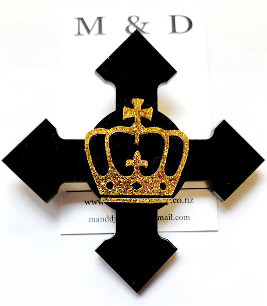 Brooch 4 Point Cross with Crown layer