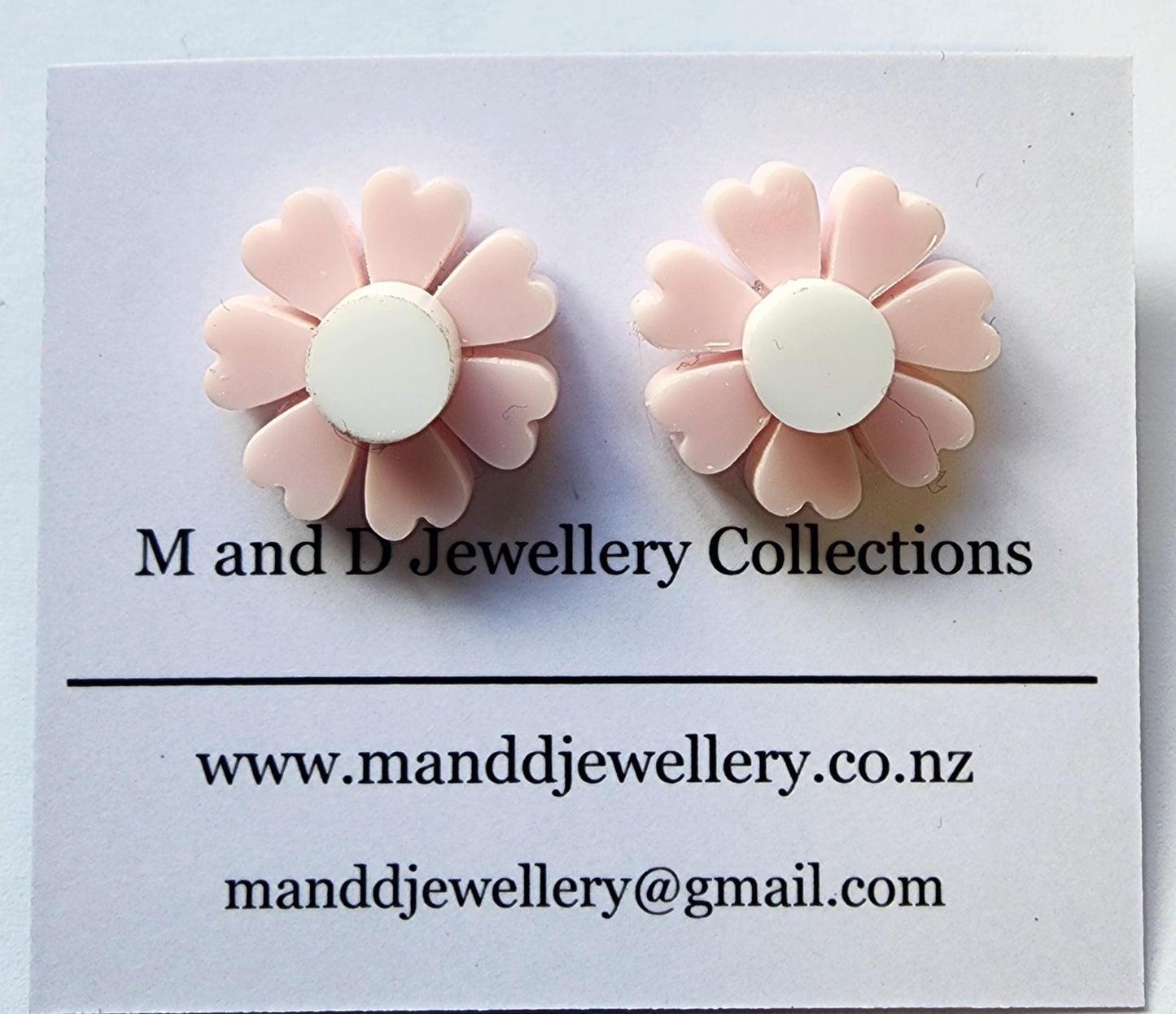 Daisy Studs