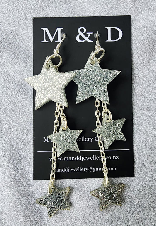 Star Dangles with Chains